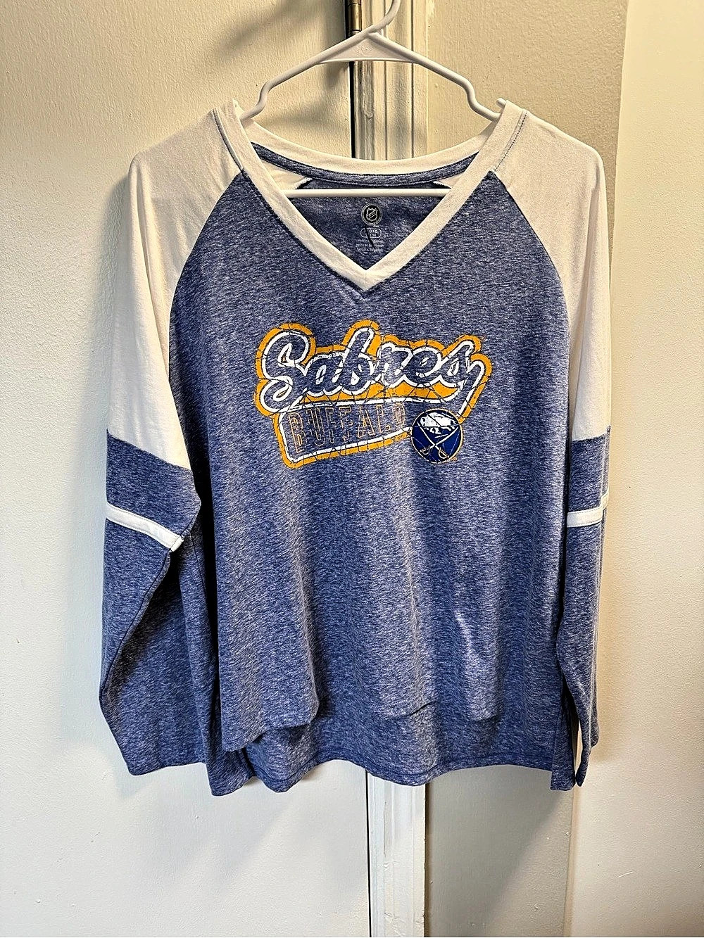 NHL Buffalo Sabres Girls Size 14 Long Sleeve NWT